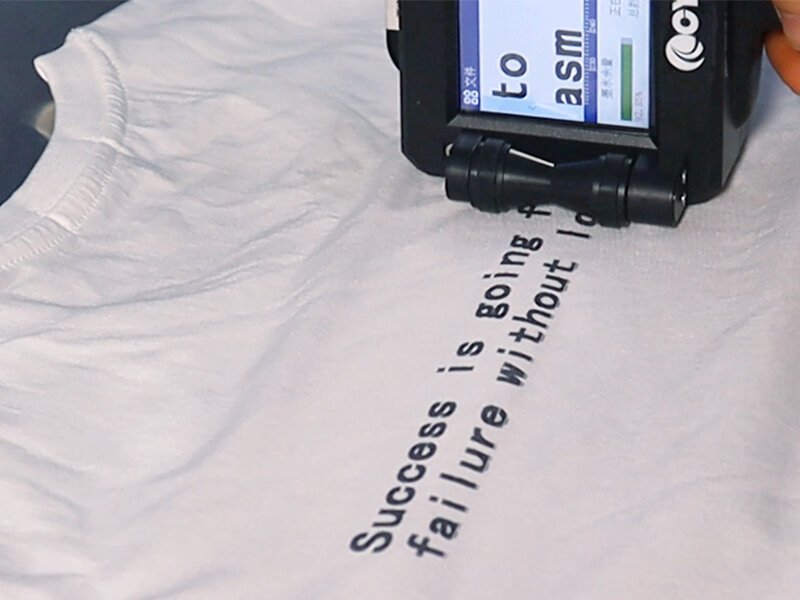 black coding by CYCJET handheld printer